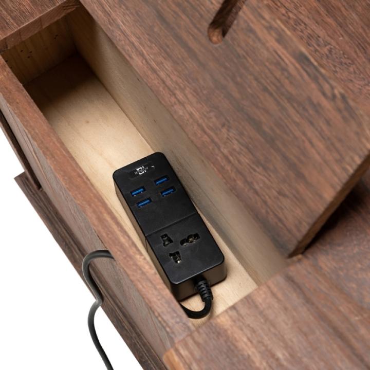 Brown Wood Traditional 2-Drawer Nightstand