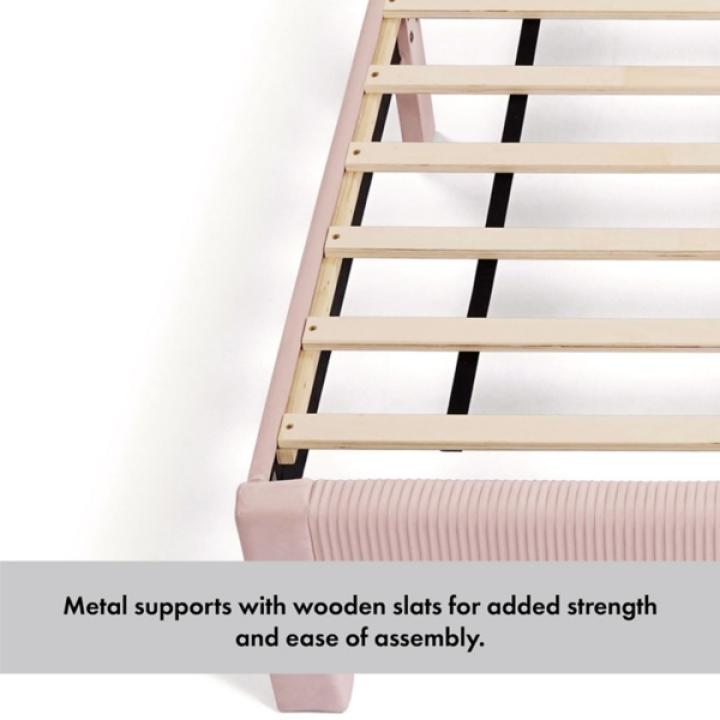 Pink Upholstered Dalia Queen Platform Bed