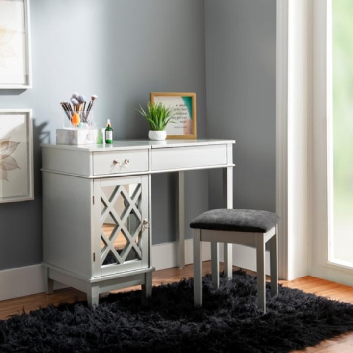 Silver Lattice Ella 2-pc. Vanity Set