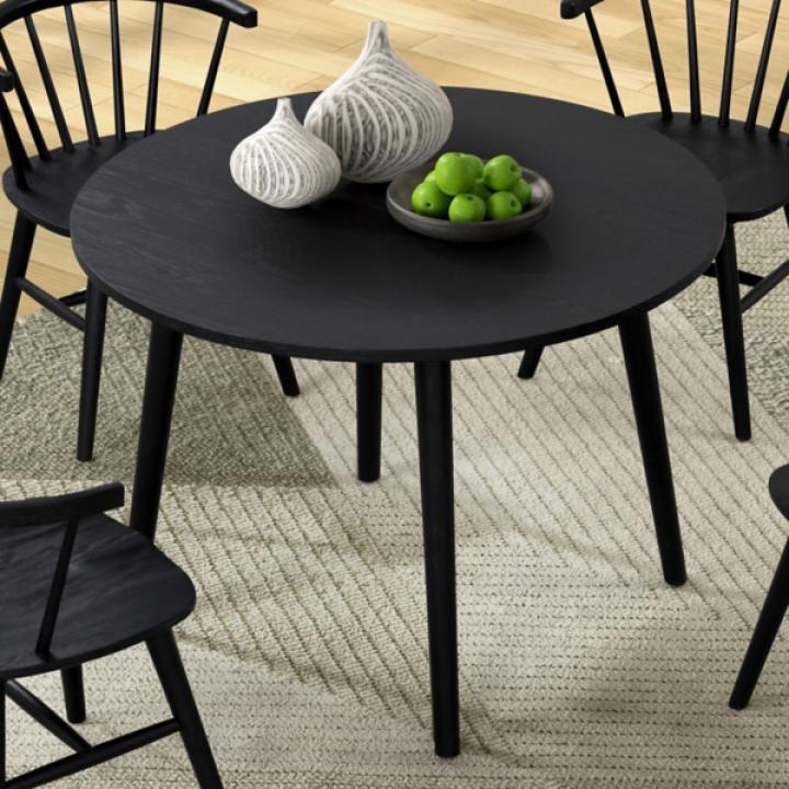 Black Round Veneten Dining Table