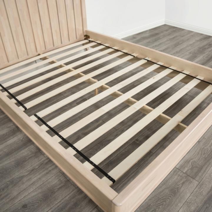 Wooden Mid-Century Modern Nelle Twin Bed