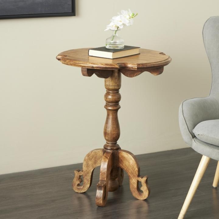 Traditional Scrolled Legs Brown Accent Table