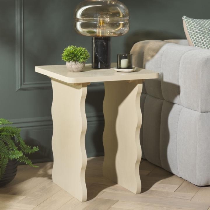 Sand Wavy Cottage Johanna Accent Table