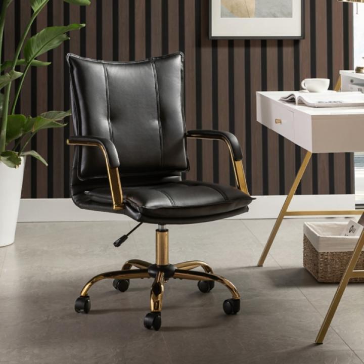 Black Faux Leather Riccardo Office Chair